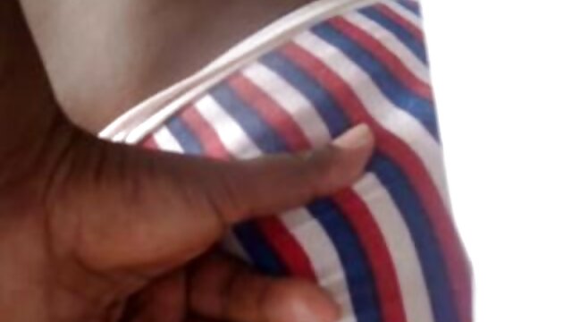 पीओवी :  हट बेबहरू आफ्नो बुब्स फ्ल्याश गर्छन् र पैसाको लागि नग्न हुन्छन् हिनदी सेकसी वीडीयो 