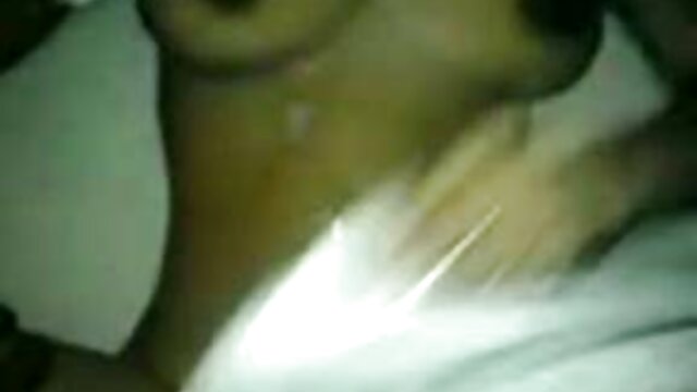 पीओवी :  चोरले यो सुन्दर गोरा महिलालाई ओछ्यानमा भेट्टायो र उनको प्रतिरोध गर्न सकेन हिनदी सेकसी वीडीयो 